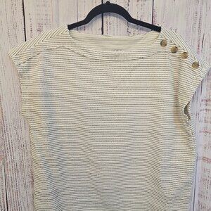 Women's B&W striped top w/button accent